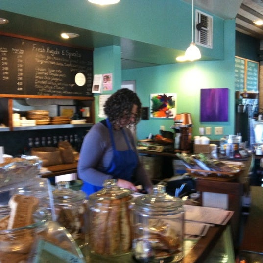 Photo taken at Main Street Coffee Roasting Company by Alice L. on 4/6/2012