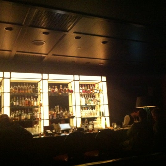 Photo taken at The Bar at The Peninsula by Waly V. on 5/8/2012