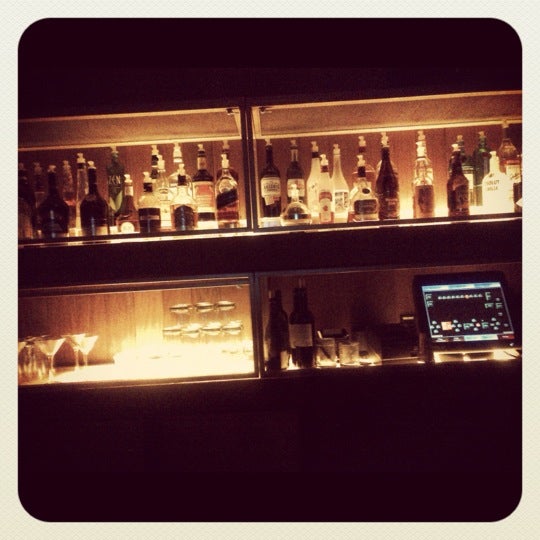 Photo taken at Plateau Lounge by Fabrice on 7/13/2012