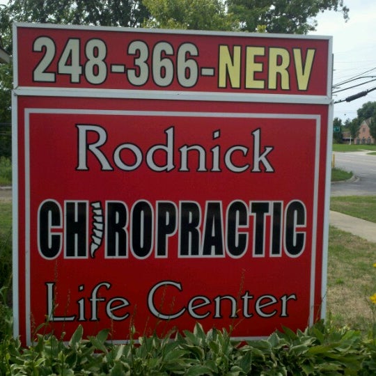 Снимок сделан в Rodnick Chiropractic Clinic пользователем Todd G. 8/7/2012
