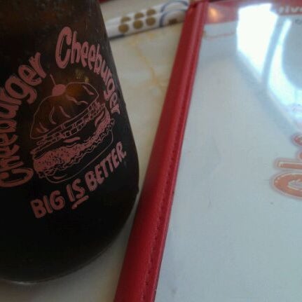 Photo taken at Cheeburger Cheeburger by Carrie on 3/12/2012
