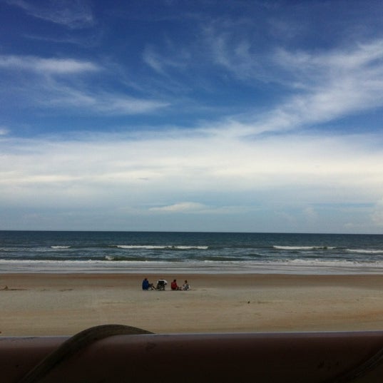 8/6/2012にCharity S.がThe Beach Bucketで撮った写真