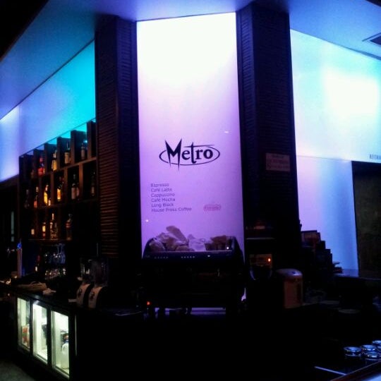 3/16/2012にHilarion G.がMetro Hassakan (Metro Cafe)で撮った写真