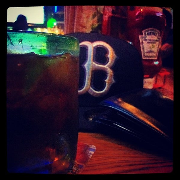 Photo taken at Chili&#39;s Grill &amp; Bar by Allen N. on 8/16/2012