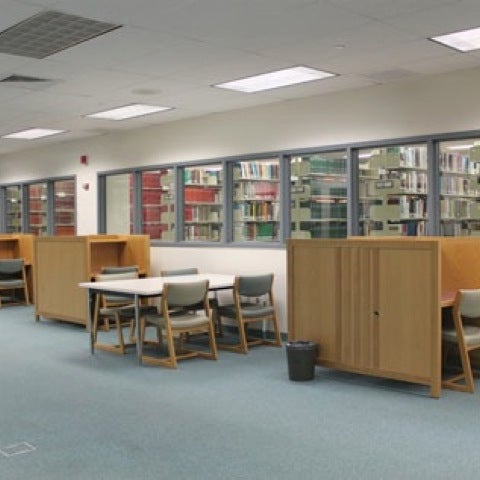 10/14/2011 tarihinde Philip W.ziyaretçi tarafından Hamilton Library'de çekilen fotoğraf