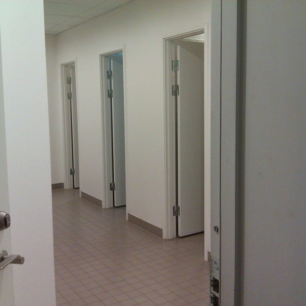 Found the "hidden" locker rooms w. showers in the basement? Why not bring your running shoes and clothes when working all day on projects or reading for the exams ;-) Use your StudentID to get access.