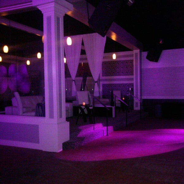 Photo taken at Stir Lounge &amp; Nightclub by Jennifer G. on 5/13/2012