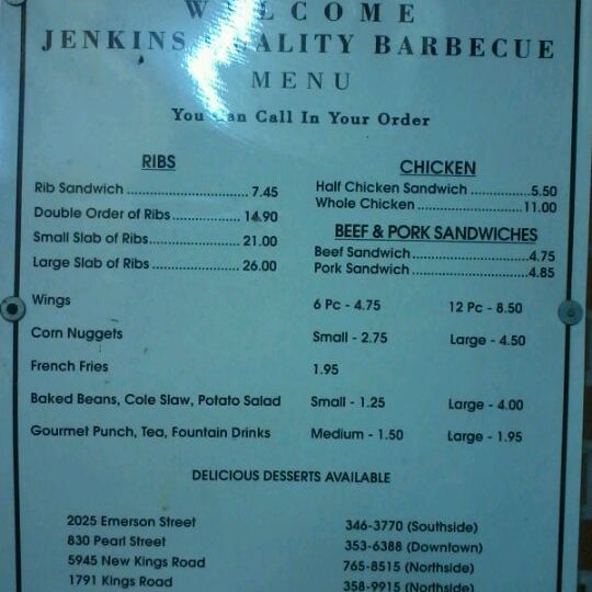 1/1/2012에 Francesca S.님이 Jenkins Quality Barbecue - Downtown에서 찍은 사진