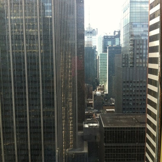 Great view and tons of space on the 39th floor!! Mini apt. :-)