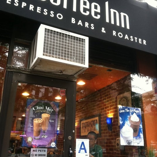 Das Foto wurde bei The Coffee Inn von Lynn am 8/13/2011 aufgenommen