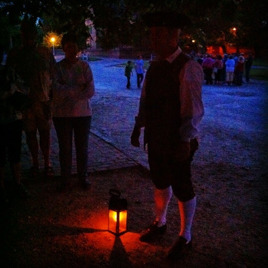 Photo taken at Williamsburg Ghost Tour by Carli S. on 5/22/2012