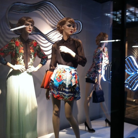 Zara 西新宿 新宿4 1 8 Zara 西新宿 新宿4 1 8
