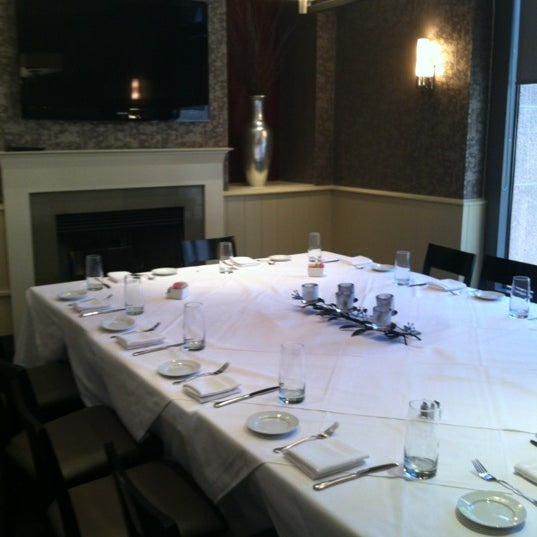 There is a cool private event room for group of 16 or less in the way back. Party@chefgeoff.com