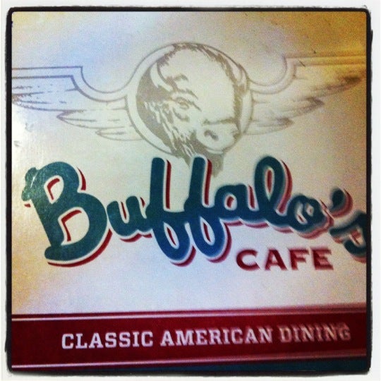 Foto diambil di Buffalo&#39;s Southwest Cafe oleh Heather F. pada 7/28/2012