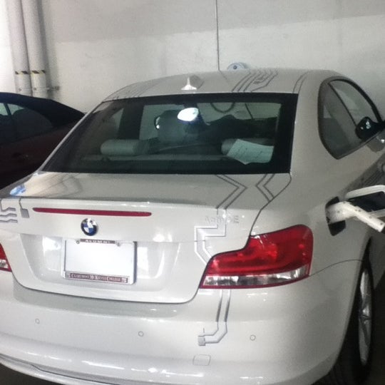 3/8/2012にDennis P.がPacific BMWで撮った写真