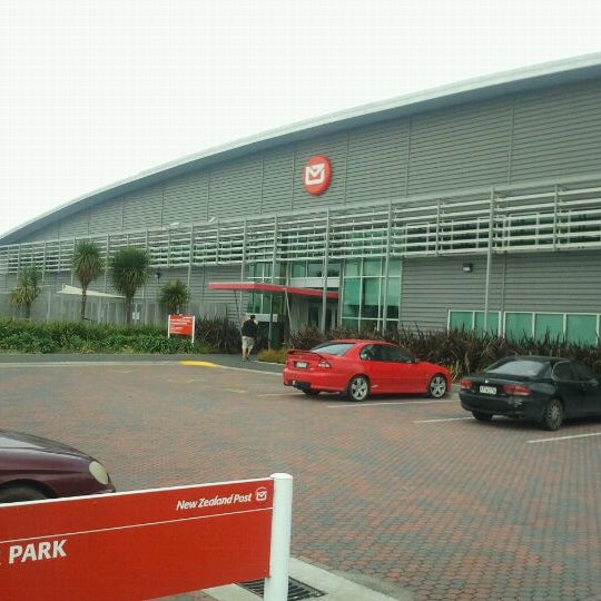 New Zealand Post (Auckland Mail Centre) Post Office