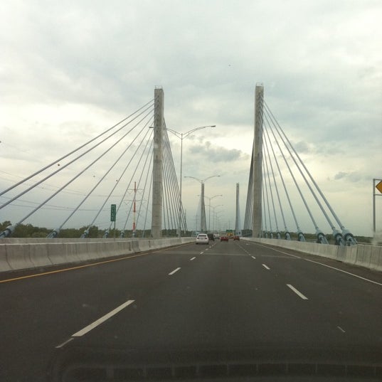 Pont Olivier Charbonneau Montréal, QC