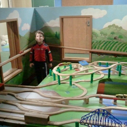 Das Foto wurde bei KidsQuest Children&#39;s Museum von Adam S. am 6/3/2012 aufgenommen