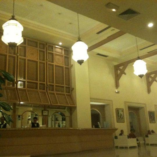 Photo taken at El Mouradi El Menzah Lobby Bar by Pako B. on 5/25/2012