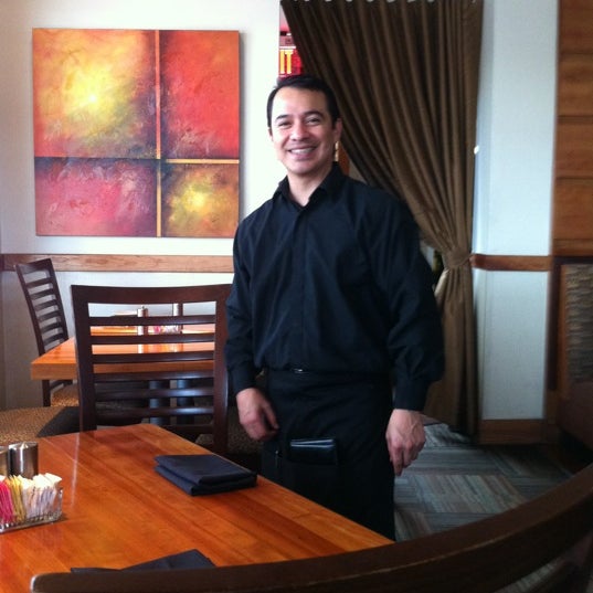 Mark is an unbelievable server! Ask for him-he will make your experience 5 star.