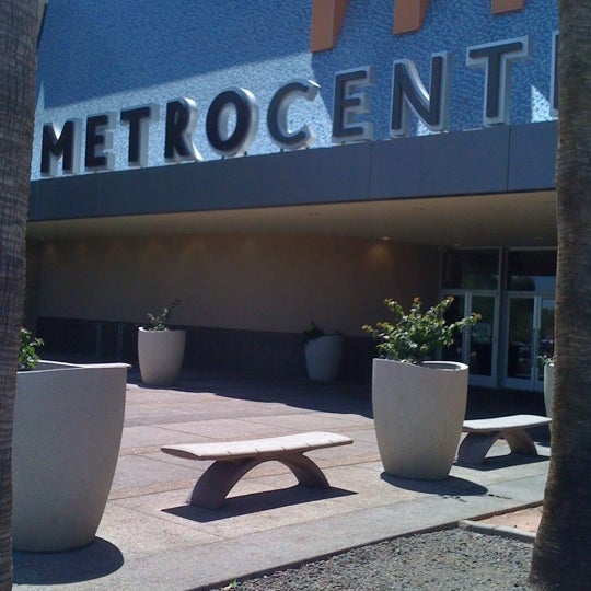 รูปภาพถ่ายที่ Metrocenter Mall โดย Marlana M. เมื่อ 4/26/2011