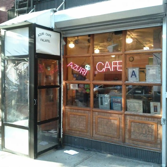 Photo prise au Azuri Cafe par Laurent R. le6/3/2012