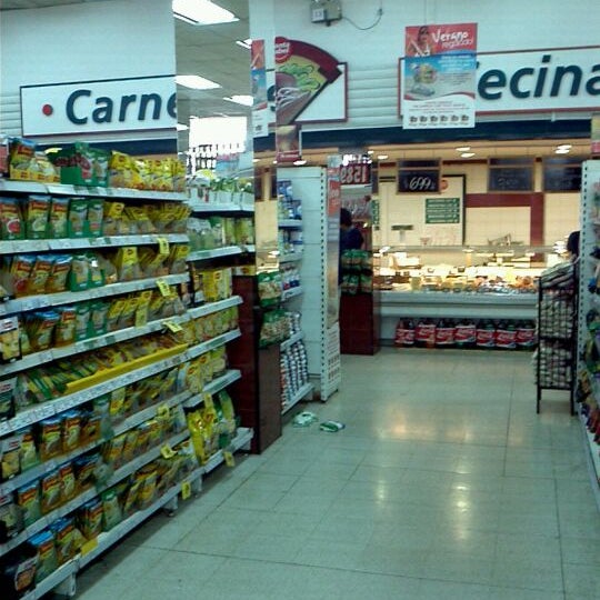 Santa Isabel Grocery Store in Viña del Mar