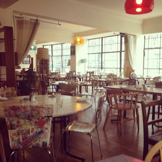 Spoon Café in Newington