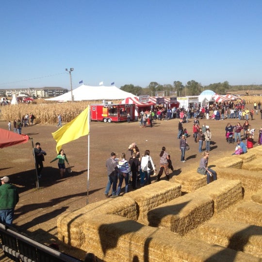 Photo taken at Sever&#39;s Corn Maze &amp; Fall Festival by Erwin D. on 10/22/2011