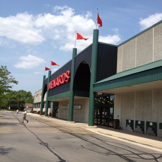 Menards 290 N Bolingbrook Dr