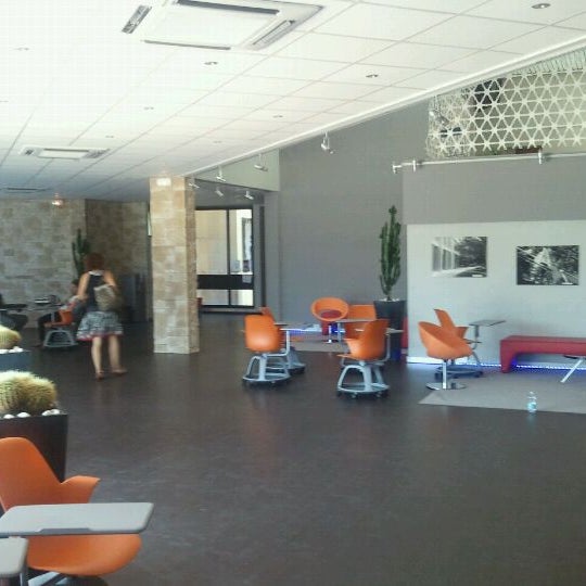 Skema Business School Paris