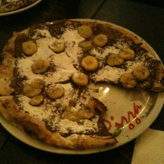 Photo taken at Pizza e Pazzi by Stephanie T. on 1/15/2012