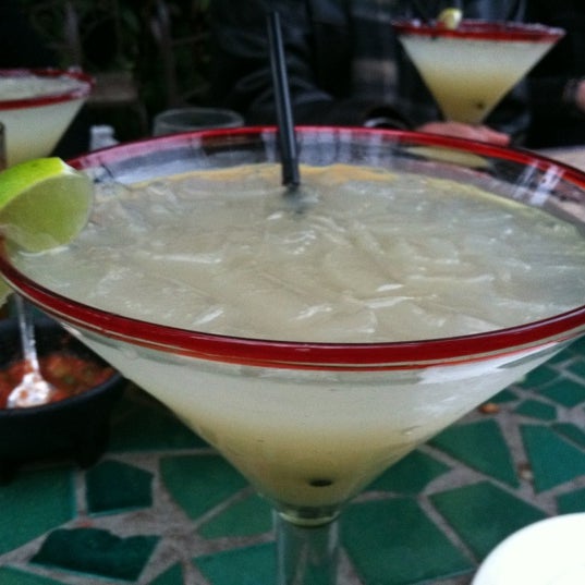 12/19/2011 tarihinde Dana H.ziyaretçi tarafından Las Campanas Mexican Cuisine &amp; Tequila Bar'de çekilen fotoğraf