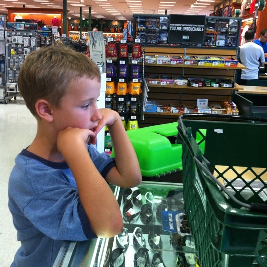 Photos at DICK'S Sporting Goods Sporting Goods Shop in Chesterfield