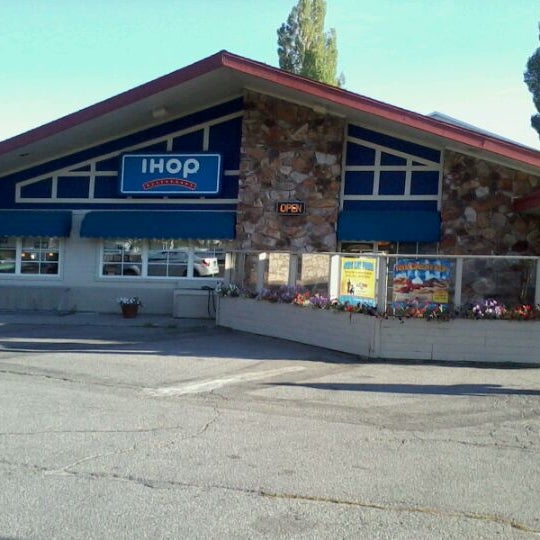 IHOP - Breakfast Spot