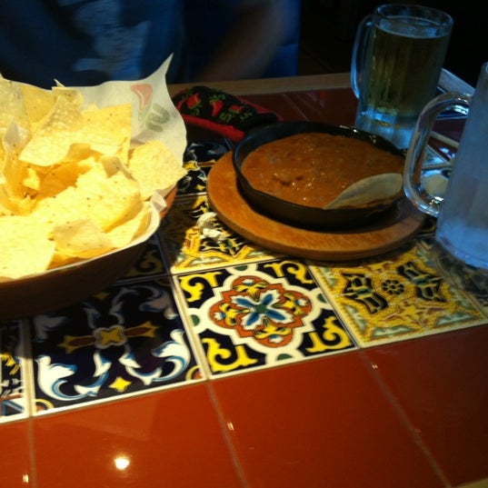 Photo taken at Chili&#39;s Grill &amp; Bar by Felicia F. on 4/19/2012