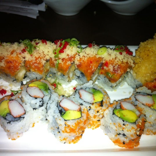 Photo prise au Kira Asian Bistro &amp; Sushi par Ali L. le7/23/2012