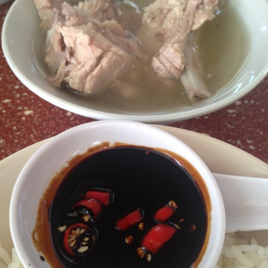 9/12/2012にXty P.がJoo Siah Bak Koot Teh 裕城肉骨茶で撮った写真