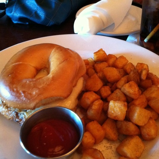 Baker's Crust Williamsburg, VA