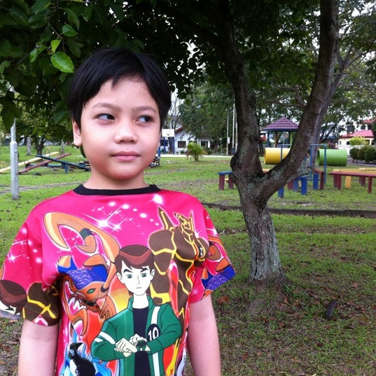 Playground Taman Dixon Kota Kinabalu'da Oyun Parkı / Çocuk Parkı