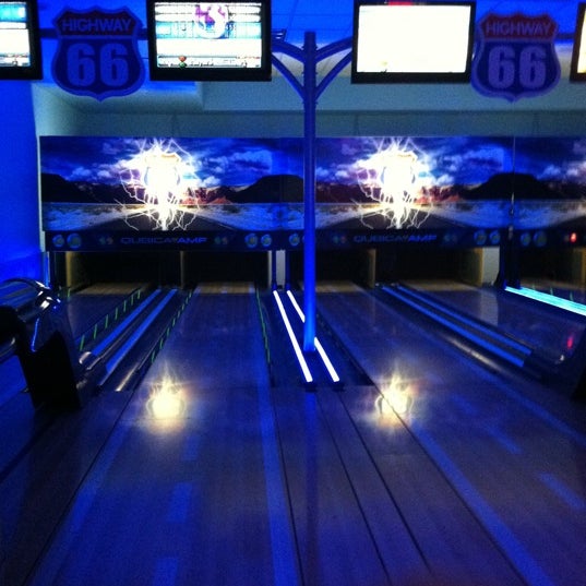 Ten Paw Alley at Great Wolf Lodge Bowling Alley in Scotrun