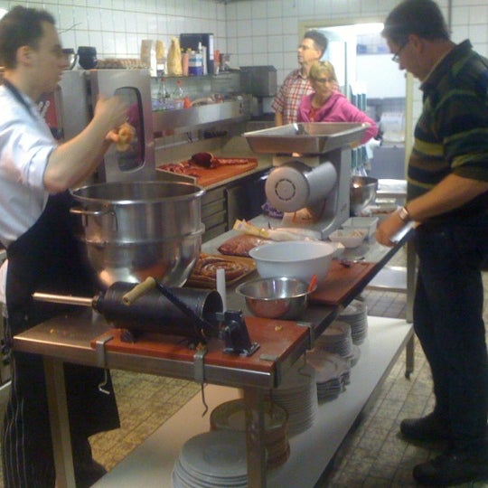 Das Foto wurde bei Streekrestaurant De Pronckheer von Arjan S. am 1/10/2012 aufgenommen