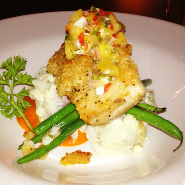 Thirteen American Restaurant in St. Thomas