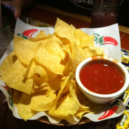 Photo taken at Chili&#39;s Grill &amp; Bar by Mike A. on 4/3/2011