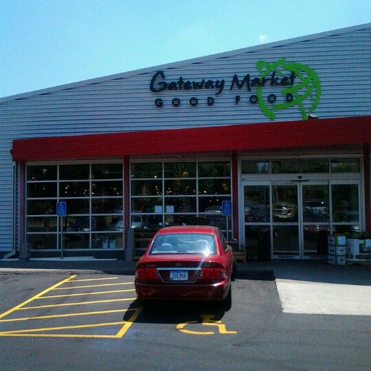 Photo taken at Gateway Market &amp; Cafe by Susie N. on 6/14/2012