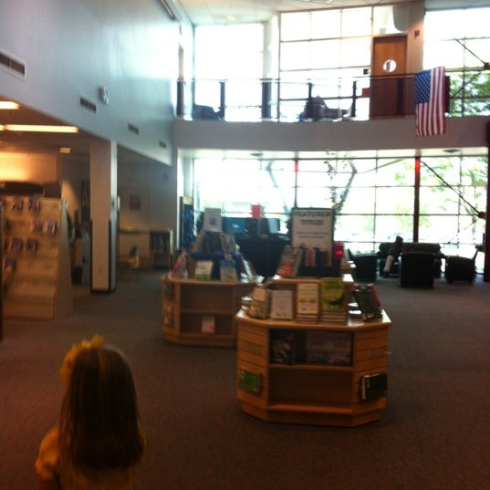 Ross Library Ross University Hills Branch Library – DUCY