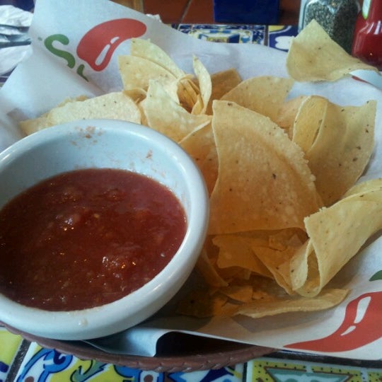 Photo taken at Chili&#39;s Grill &amp; Bar by Ann G. on 8/9/2012