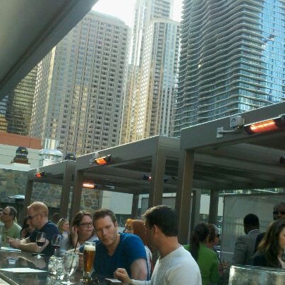 Foto tomada en III Forks Prime Steakhouse  por Red R. el 5/14/2012