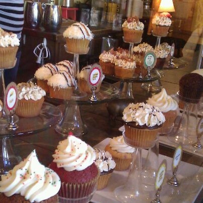 Photo taken at The Yellow Leaf Cupcake Co by Clint T. on 4/22/2012