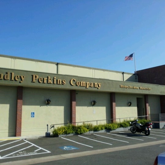 6/14/2012にTom S.がDudley Perkins Co. Harley-Davidsonで撮った写真